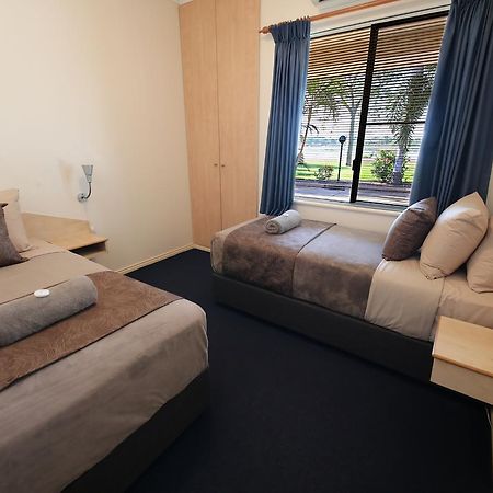 Lakeview Apartments Кунунура Екстериор снимка
